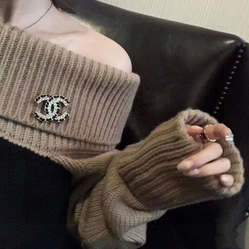 Ch*el brooches
